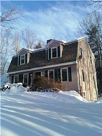 Spacious Home Great Location Save$300p/m in Hampstead, NH