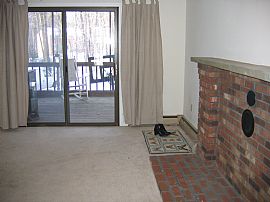 Spacious Home Great Location Save$300p/m in Hampstead, NH (Photo 4 of 6)