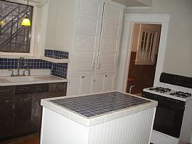 TREMONT 1 br up 600 sq ft hdwd, ceramic in Cleveland, OH (Photo 4 of 6)