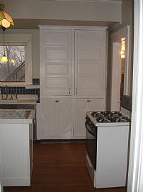 TREMONT 1 br up 600 sq ft hdwd, ceramic in Cleveland, OH (Photo 6 of 6)