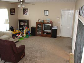 ranch home oncorner lot in quiet nghbrhd in Covington, GA (Photo 5 of 6)