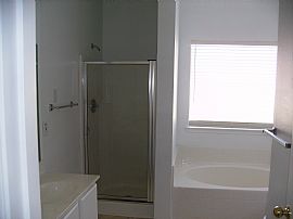 3 Bed, 2 Bath, 2 Car. Willow Dell in Tomball, TX (Photo 4 of 6)