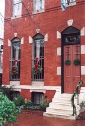 Large 1 BR apt. Great views and location in Baltimore, MD