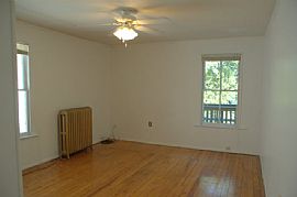 Historic District, upper level apt. in Winchester, VA (Photo 4 of 6)