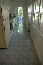 Historic District, upper level apt. in Winchester, VA (Photo 6 of 6)