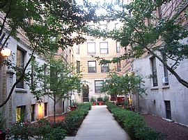 2 BEDROOM APT- LINCOLN PARK- in Lincoln Park, IL
