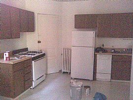 2 BEDROOM APT- LINCOLN PARK- in Lincoln Park, IL (Photo 4 of 6)