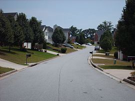 Large 5 bedroom Two Story Home for Rent in Stone Mountain, GA (Photo 6 of 6)
