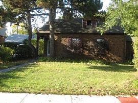 Spacious 2-bedroom single family  in Riverside, IL