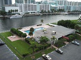 Gorgeous renovated Condo on Intracoastal in Hallandale Beach, FL (Photo 4 of 5)