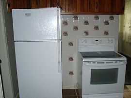 4 Bedrooms Available in Renovated House in New Carrollton, MD (Photo 2 of 6)