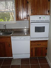 4 Bedrooms Available in Renovated House in New Carrollton, MD (Photo 3 of 6)