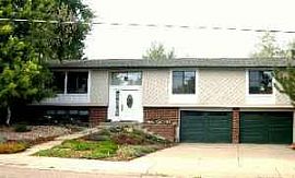 Available Now! Great 4BR 3 Ba Great Area in Lafayette, CO