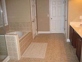 LUXERIOUS RENTAL in Jefferson, GA (Photo 6 of 6)