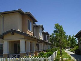 3 Bedroom/2.5 Baths Detached Home in Escondido, CA (Photo 2 of 2)