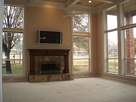 Luxurious Home of Golf Course Lot w/Pool in Frisco, TX (Photo 5 of 5)