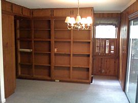 Beautiful 3 bed 2 bath near everything in Atlanta, GA (Photo 3 of 5)