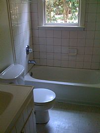 Beautiful 3 bed 2 bath near everything in Atlanta, GA (Photo 5 of 5)