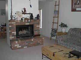 Gilbert Islands, new carpet, paint, ++! in Gilbert, AZ (Photo 2 of 5)