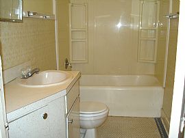 Craftsman Style 2 BR in Battle Creek, MI (Photo 2 of 5)