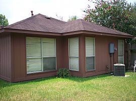 Totally Remodeled w/ Nice Yard in Spring, TX (Photo 6 of 6)