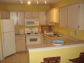 2/2 Condo for Rent in Jax Beach FURNISHE in Jacksonville Beach, FL (Photo 2 of 6)
