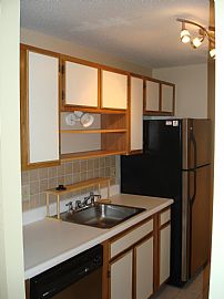 Apartment FOR RENT - Quincy in Quincy, MA (Photo 3 of 4)