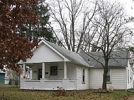 Updated Single Family Home w/Fenced Yard in Delaware, OH