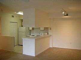 Mediterranean 2 bedrooms apartment in Fort Myers, FL (Photo 2 of 6)