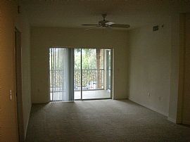 Mediterranean 2 bedrooms apartment in Fort Myers, FL (Photo 4 of 6)