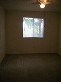 Mediterranean 2 bedrooms apartment in Fort Myers, FL (Photo 5 of 6)