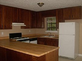 Great Value! Raised Ranch/Cul-de-Sac in Douglasville, GA (Photo 5 of 5)