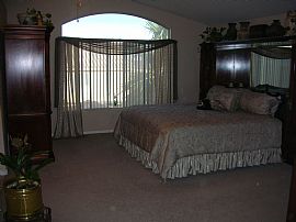 Affordable 4bd/4ba w/pool in Las Vegas, NV (Photo 3 of 6)