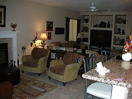 Affordable 4bd/4ba w/pool in Las Vegas, NV (Photo 5 of 6)