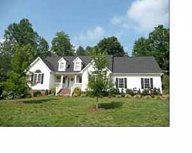 Spacious Home on Beautiful Lake Norman in Statesville, NC