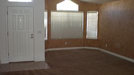3 bdrm/2 ba/2 cg Single Level Home  in Gilbert, AZ (Photo 2 of 5)
