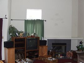 Desirable Single Family Rambler in Livermore, CA (Photo 3 of 6)