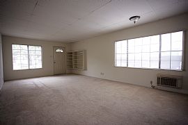 1 bedroom duplex apartment  in Mar Vista, CA