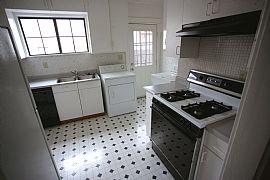 1 bedroom duplex apartment  in Mar Vista, CA (Photo 4 of 5)