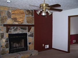 CHARMING 3 BDRM FAMILY HOME FOR RENT in Stone Mountain, GA (Photo 3 of 6)