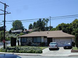 Californian single family home in Monterey Park, CA (Photo 2 of 2)