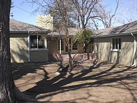Gorgeous, spacious, ranch style home in Denver, CO (Photo 2 of 6)