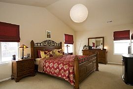 Beautiful Home in Great Neighborhood in Highlands Ranch, CO (Photo 5 of 6)