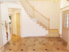 Charming Home Welcomes You in Dallas, TX (Photo 2 of 2)