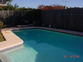 Sparkling Pool in Plano, TX (Photo 6 of 6)