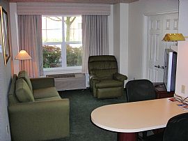 Extended Stay Deluxe - Long Term Lodging in Hillsboro, OR (Photo 4 of 5)
