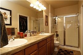 Contemporary & Clean Condo! Must See! in Parker, CO (Photo 2 of 6)