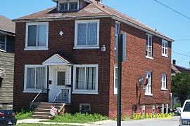 Spacious Apartment with basement in East Chicago, IN