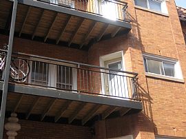 2BR/BTH $150 off 1st 3 mos! In unit W/D! in Rogers Park, IL (Photo 5 of 6)