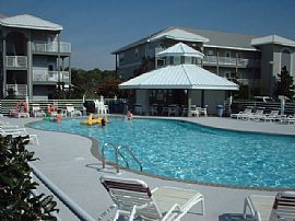 Snowbird  Rental $900 Per Month in Gulf Shores, AL (Photo 2 of 6)